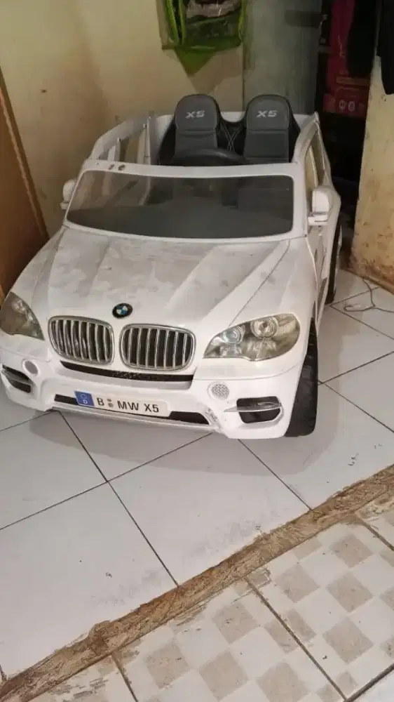 Mobil mobilan anak aki