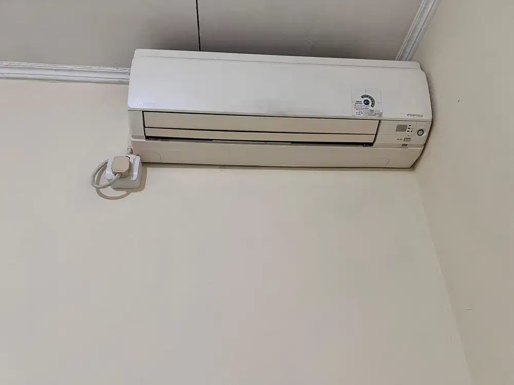 Ac daikin inverter second 1 pk, pemakaian normal.