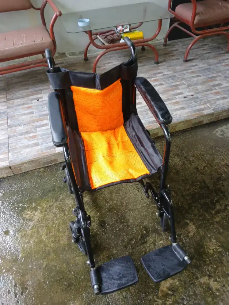 Kursi roda onemed