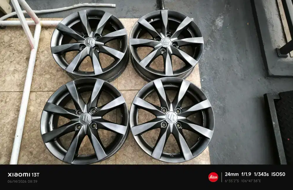 Velg OEM Suzuki Splash R15 H4x100 ET45