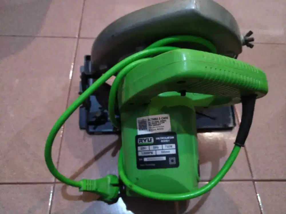 Circular Saw Ryu 7inch RCS185-1 Normal Jogja 
Mata potong 40T