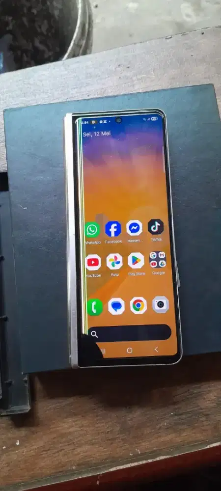 Samsung zet fold3