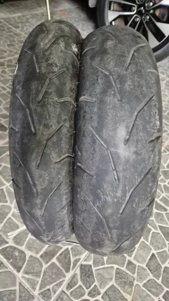 Ban IRC  2nd 140/70 & 110/80 R14 masih tebal 70%