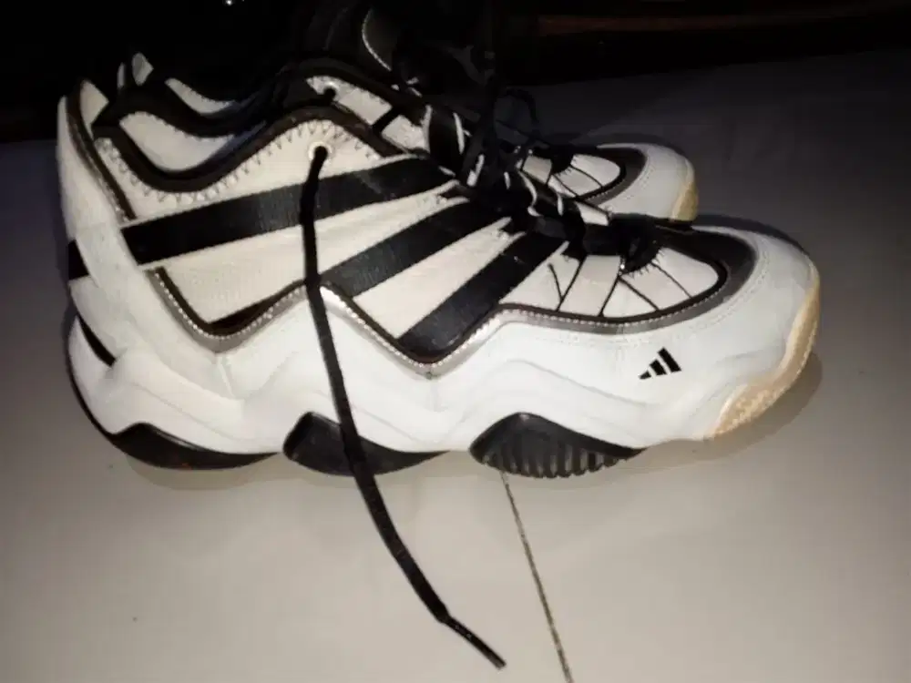 Sepatu Adidas EQT 2010
