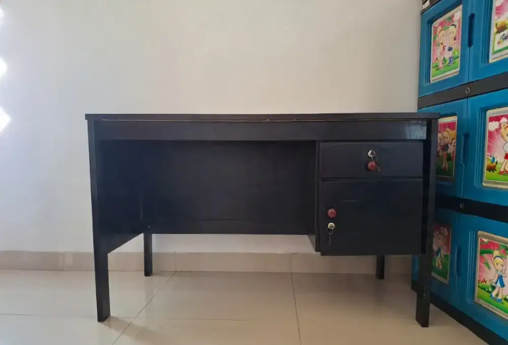 MEJA BELAJAR KAYU ASLI