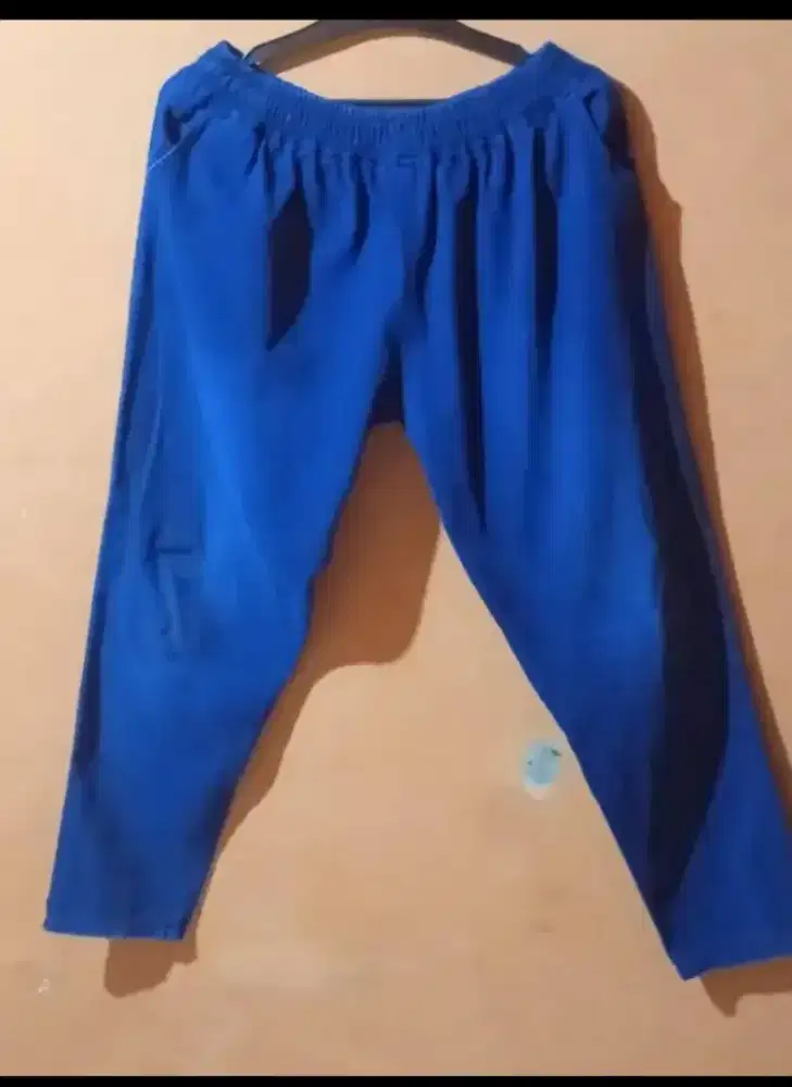 Celana Jeans Karet Wanita