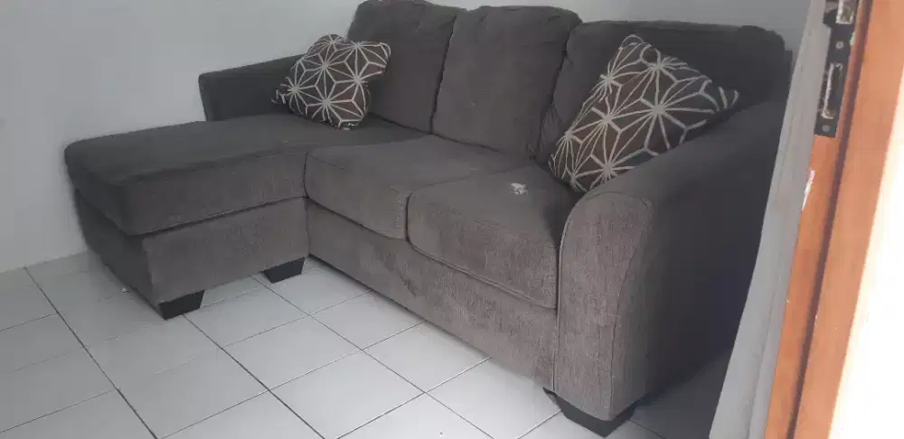 Di jual Sofa Sudut Ashley Informa