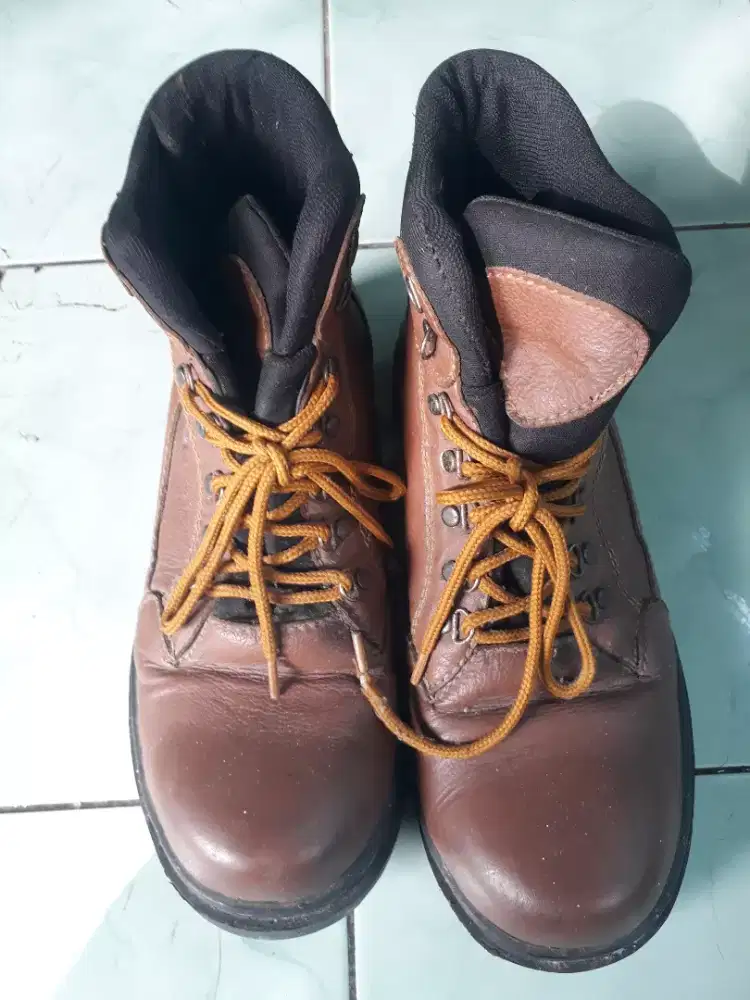 Sepatu Pria masih bagus
