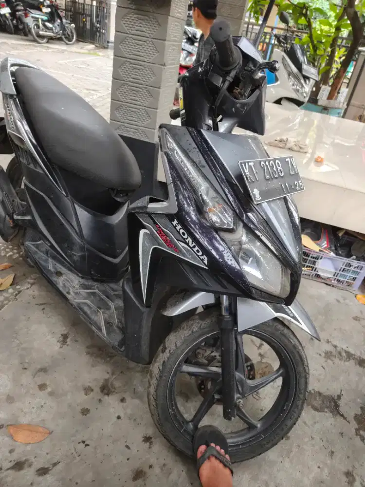 Vario techno tahun 2010 plat KT kaltim