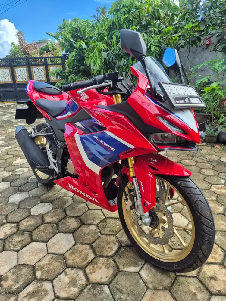 Honda CBR150R ABS