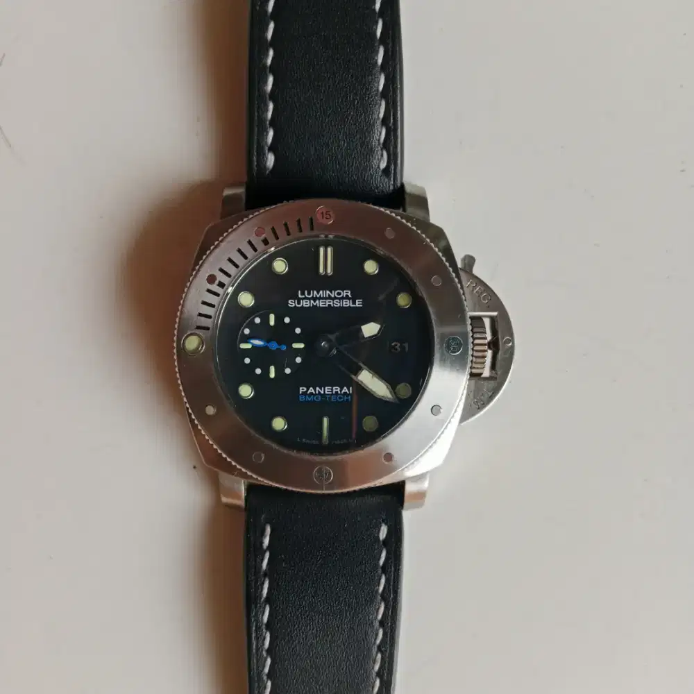 Jam tangan panerai luminor submersible