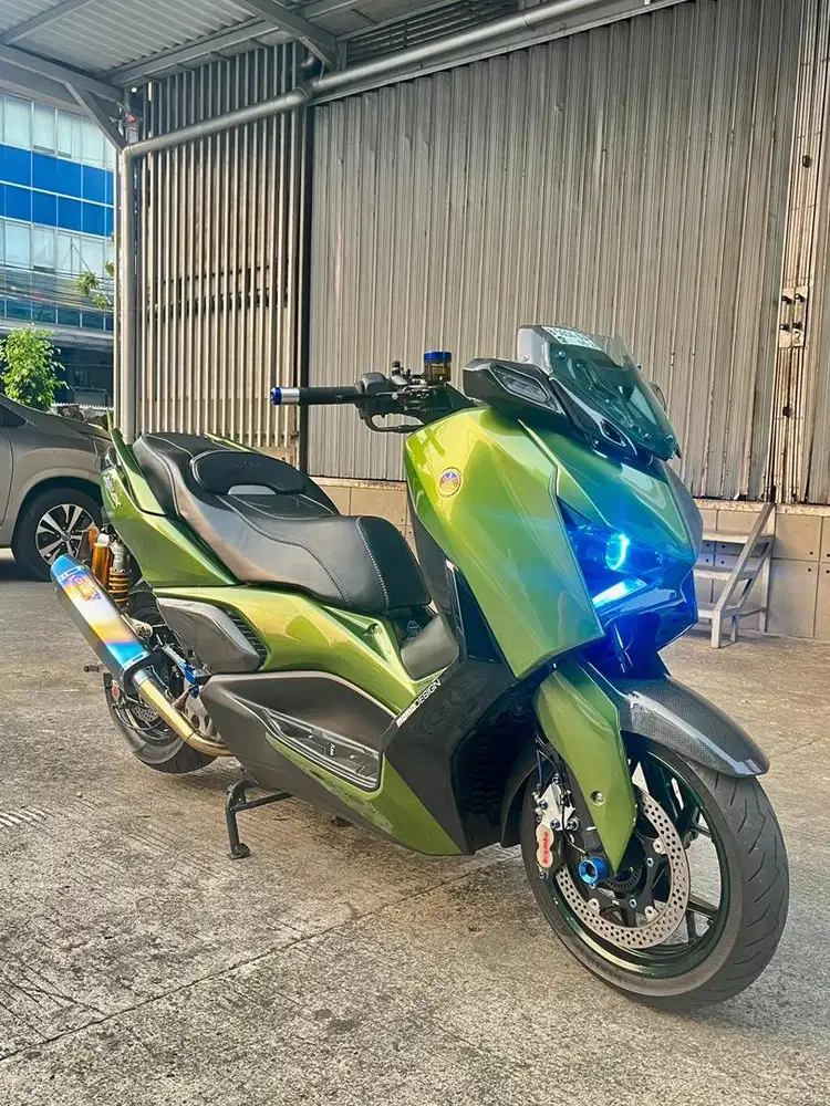FS: Yamaha Xmax Connected