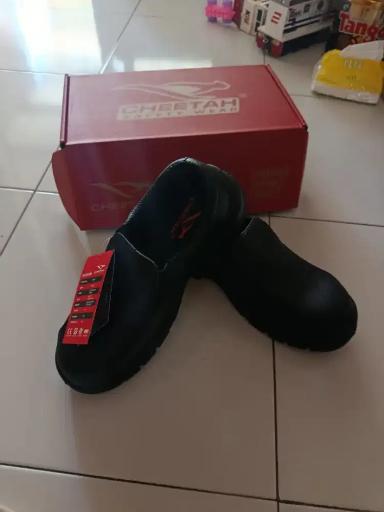 Jual sepatu safety