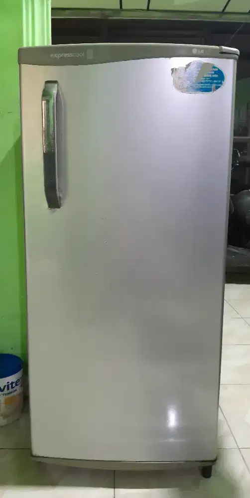 Kulkas bekas LG 1 pintu