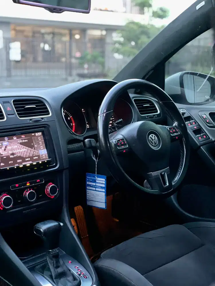 Volkswagen Golf tsi th 2011 AT mulus istimewa Jual cepat
