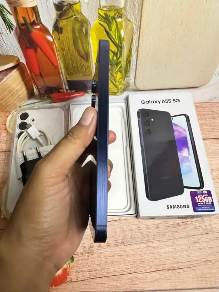 Jual hp likenew samsung A55 5G 12/256 istimewa grns resmi  fre ADAPTOR