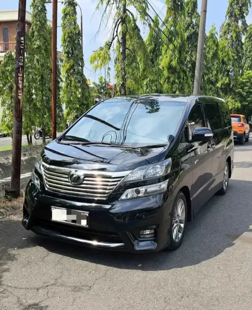 TOYOTA VELLFIRE 2.4 2WD 2011
