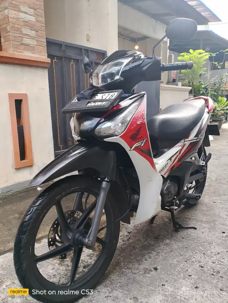 Supra helm in 2013 pajak ON