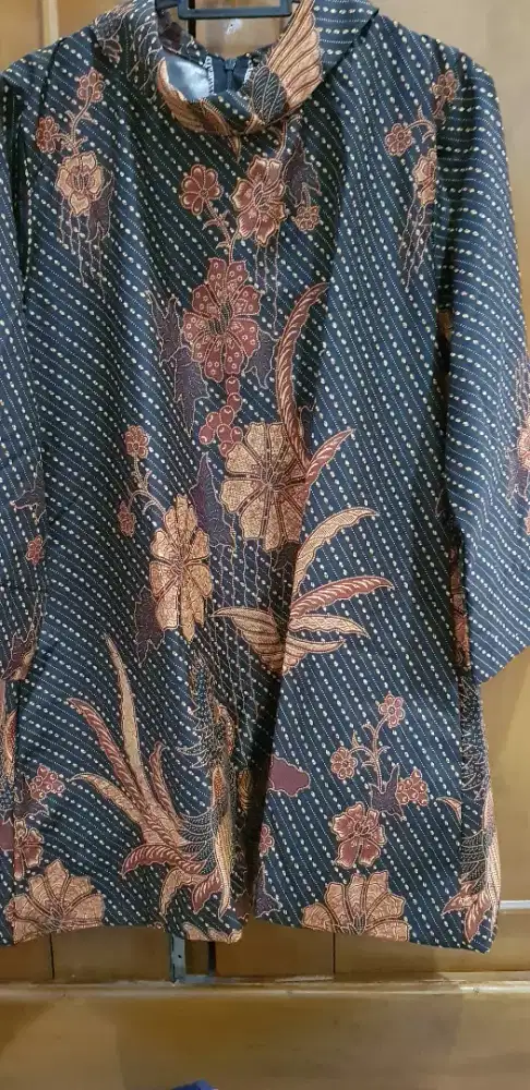 Tunik batik wanita ukuran M