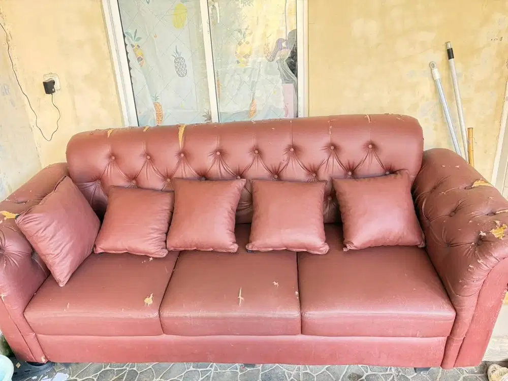 Sofa Bahan Sintetis