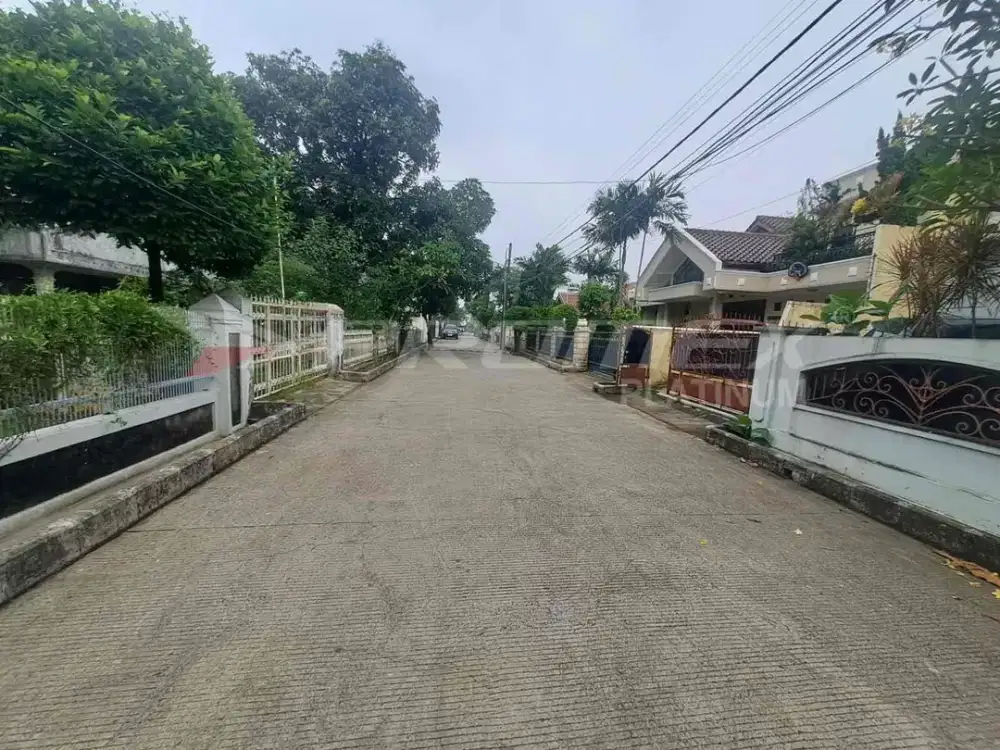 Rumah Komplek Duren Tiga Siap Huni Bangunan Sudah Di Dak Cocok untuk Kos-Kosan, Tidak Banjir