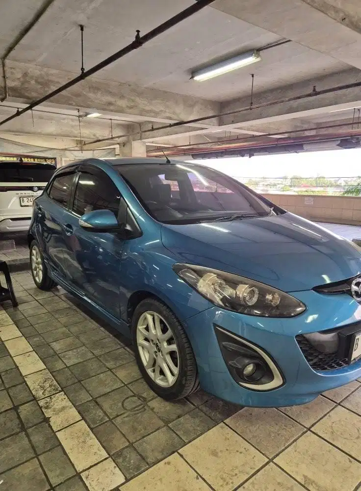 Mazda 2 RZ Automatic