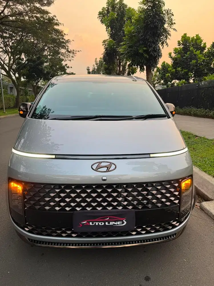 hyundai staria 2022 km22rb! 9 seat!gress! like new!perfect!reg 2024