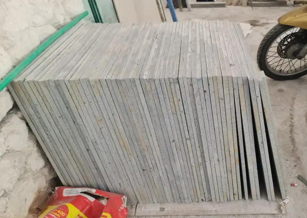 batu andesit bakar