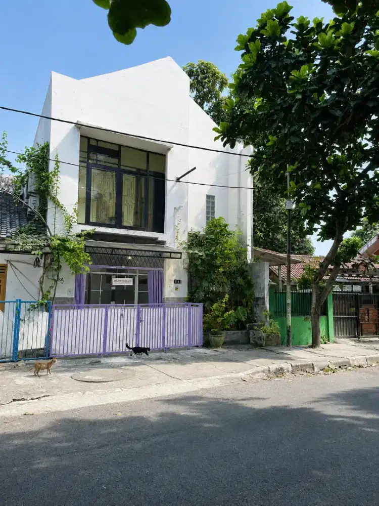 DISEWAKAN TEMPAT USAHA STRATEGIS