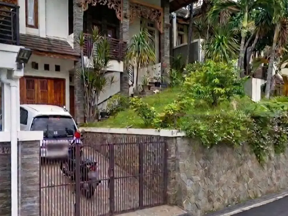 Rumah murah Lokasi strategis dekat setrasari mall dan kampus Maranatha Bandung