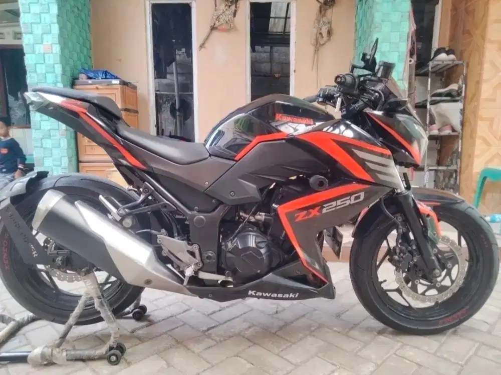 JUAL BU NINJA Z250FI 2013