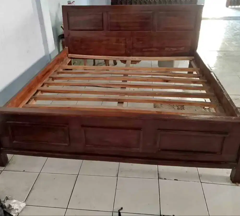 DIPAN KAYU JATI
