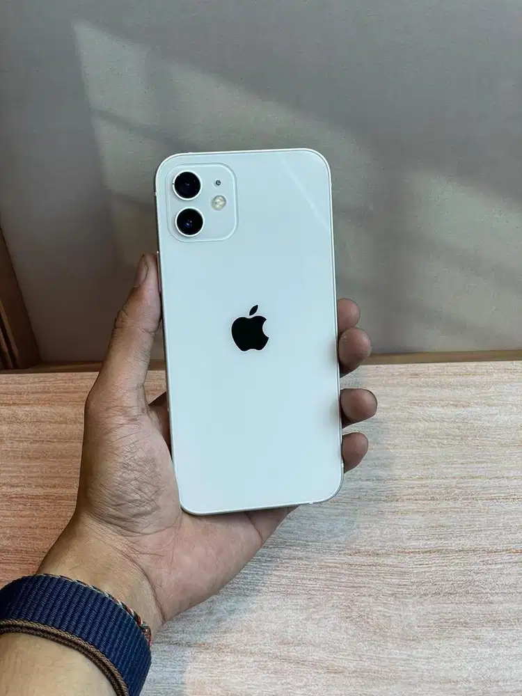 Ip 12 256 gb warna white bh 100% -plp layar