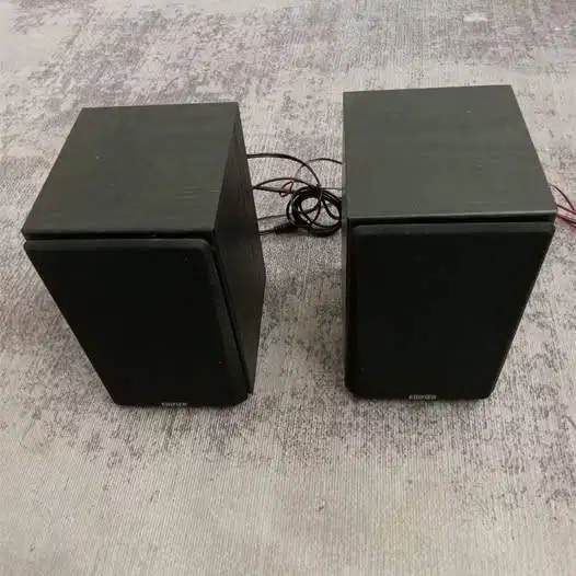 Edifier Active Bookshelf Speaker System 2.0 24W RMS - R1000T4