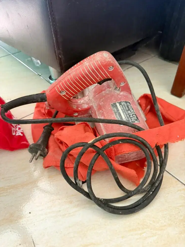 Mesin potong ketamik maktec mulus