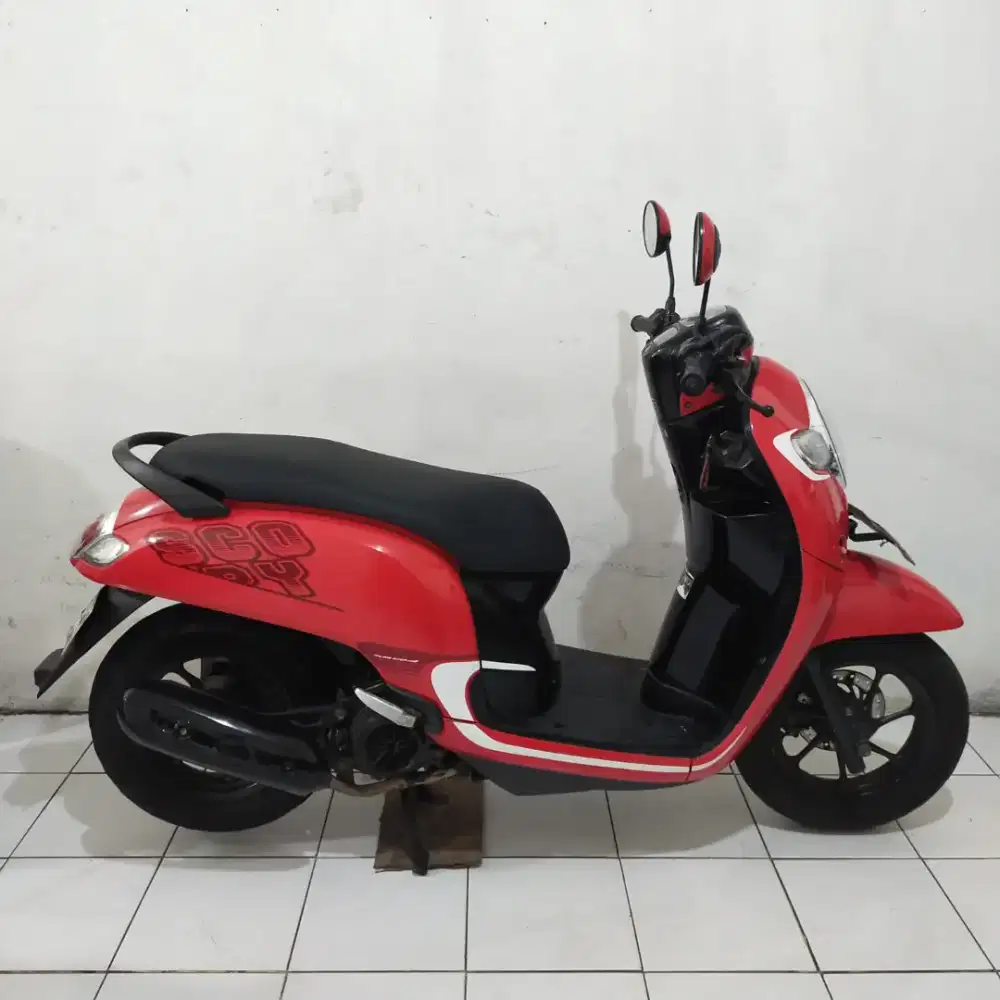 Honda Scoopy Donat 2017 Bagus  Lengkap