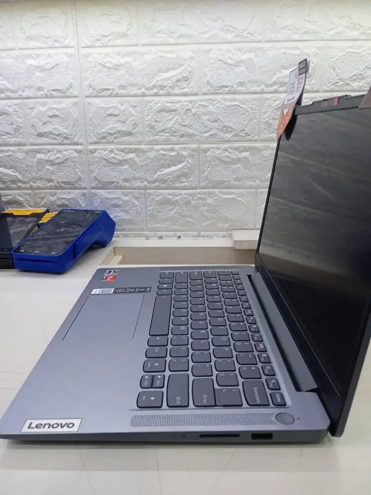 Rp 12.799.000  LENOVO IDEAPAD SLIM 3 14IRH10R Intel Core i5 RAM 8GB 51