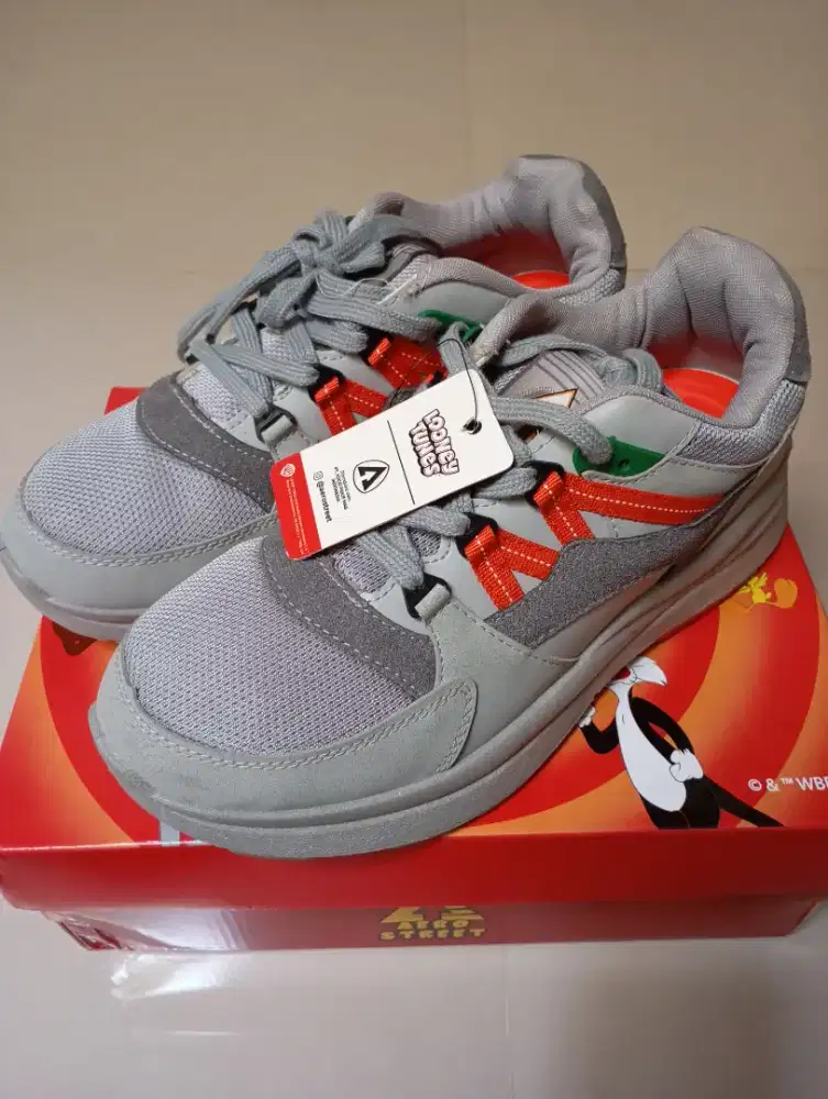 Aerostreet Looney tunes