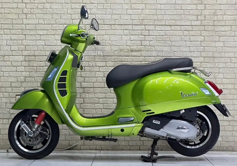 Kilometer 19rb‼️ Vespa GTS Super 150 ABS 2019 Like New Zaky Mustika