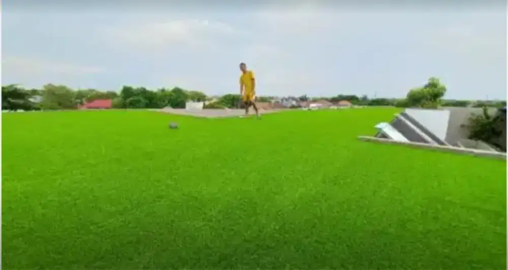 RUMPUT SINTETIS HIJAU FULL GREEN UNTUK LANTAI RUMAH ATAS /BALKON