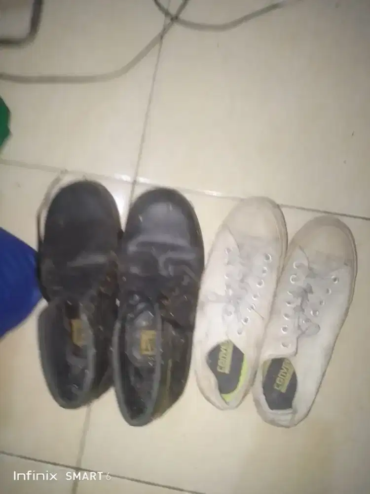 Sepatu boot anak