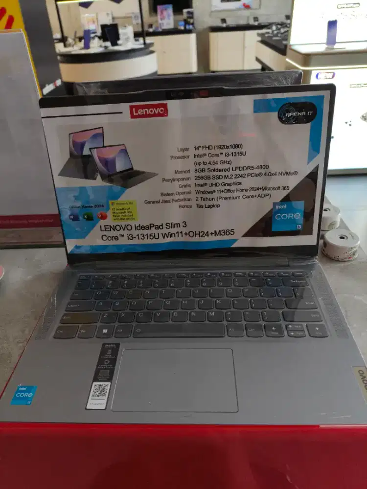 LENOVO 82X6006CID i3 8/256