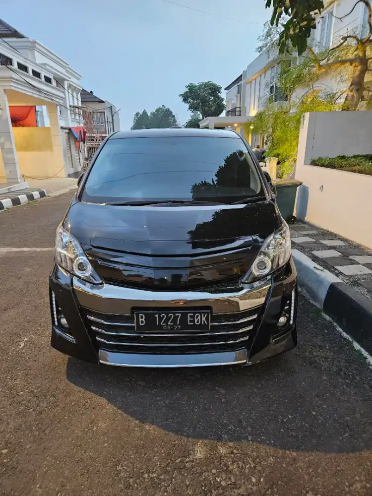Toyota alphard GS 2014