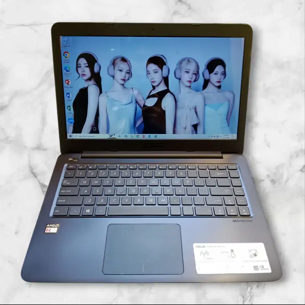 LAPTOP ASUS NORMAL SLIM TINGGAL PAKAI RAM 4 GB HDD 500 GB WINDOWS 10