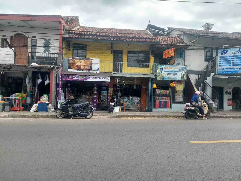 Euko di jalan utama Jatinangor 2 lantai