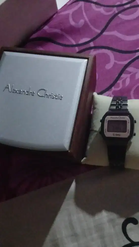 Jam tangan Alexandre Christie 680ribu