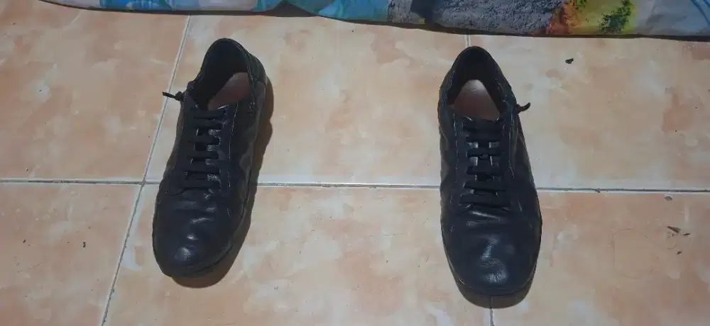 Sepatu Branded Merk CAMPER