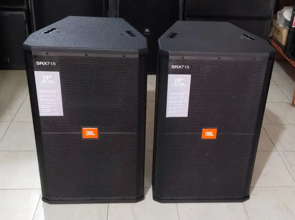 Sepasang Speaker Pasif Jbl SRX 715 Kondisi Madih Mulus