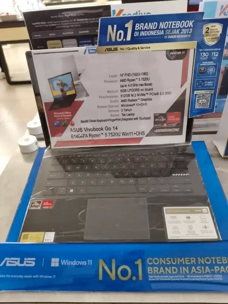 ASUS E1404FA-VIPS5851M