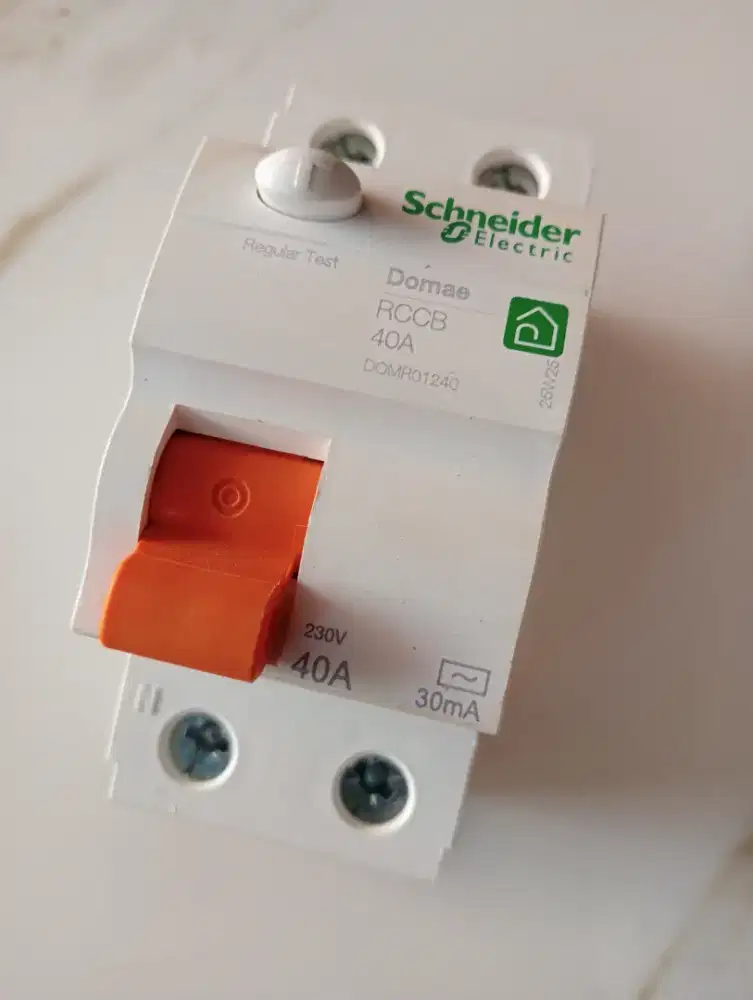 RCCB 40 A scheneider ORI